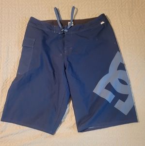 D C shorts size 32 blue